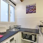 Apartment In Central Marais